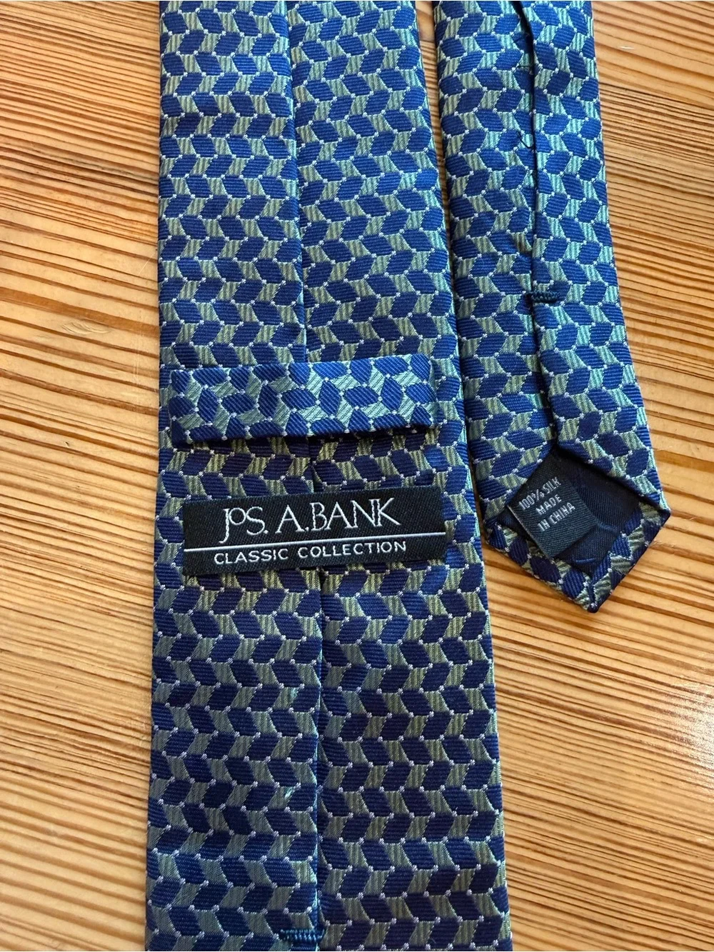 Jos A Bank Classic Collection Extra Long Silk Tie Blue Green Geometric 63.5”
